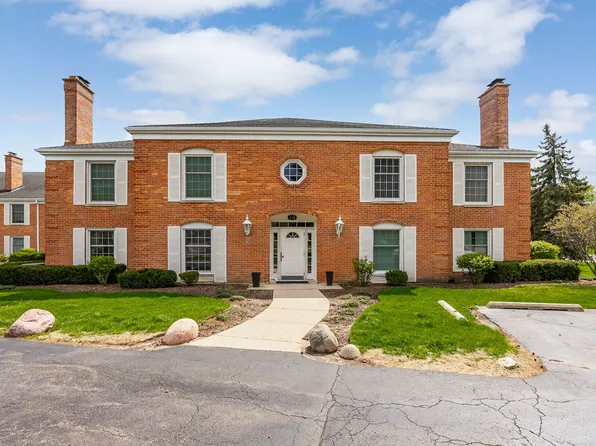 120 Carriage Way Dr #B101, Burr Ridge, IL 60527
