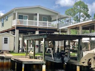 152 SE 245th St, Suwannee, FL 32692