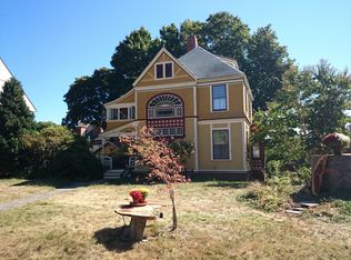 17 Beaumont St, Dorchester, MA 02124