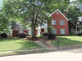 200 Indian Summer Ln, Clinton, MS 39056