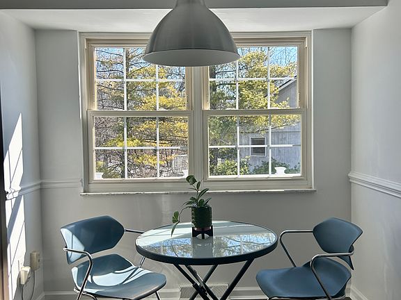 Breakfast nook