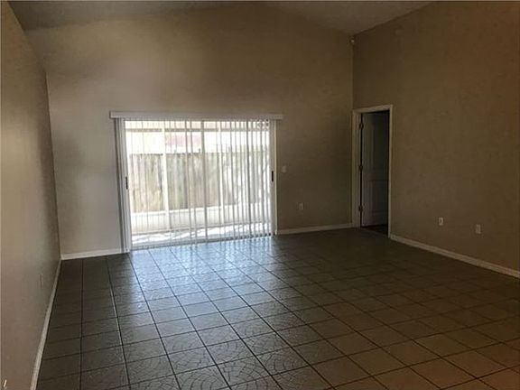 4th image of 1055 Malletwood Dr