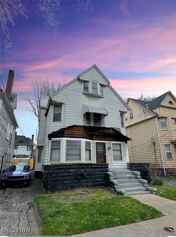 9917 Hampden Ave, Cleveland, OH 44108 | Zillow