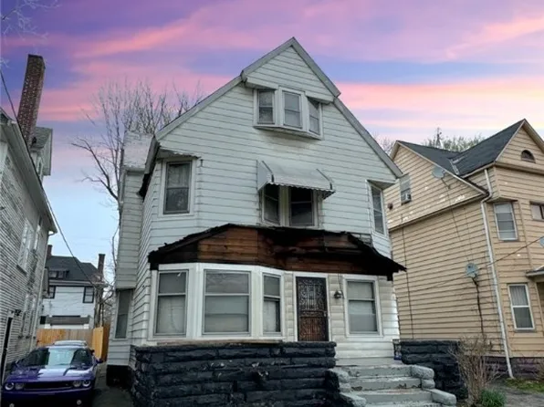 9917 Hampden Ave, Cleveland, OH 44108