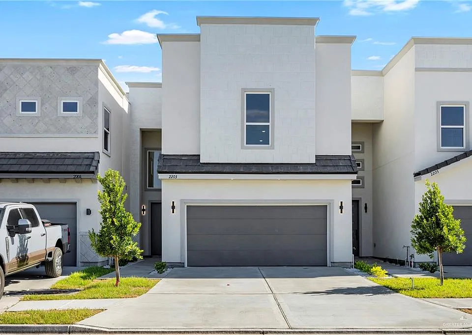 2203 Dorado Dr