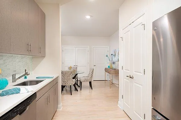 Aspen Regency — Photo 12