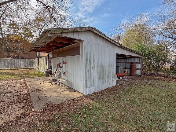 41st image of this home