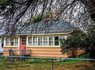 711 1st St W, Roundup, MT 59072