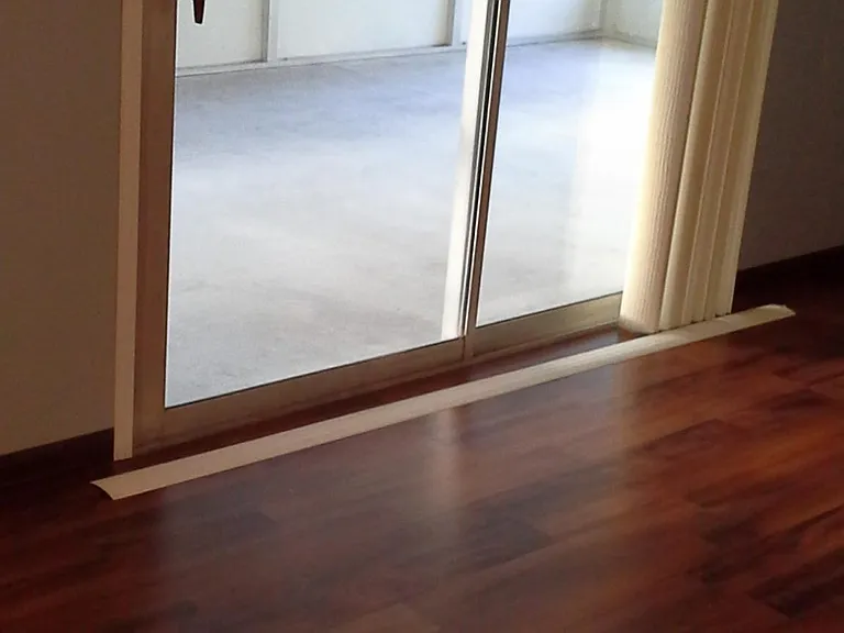 Sliding door to screened porch
