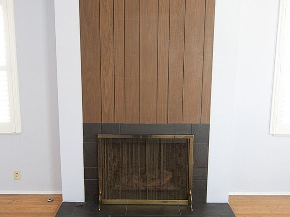 4th image of 3344 Thorndale Rd