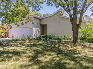 1914 Galena St, Urbana, IL 61802