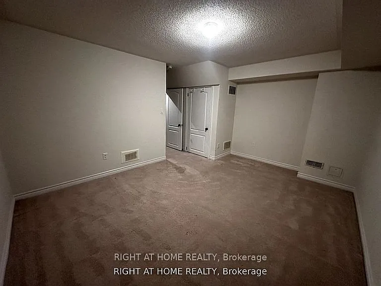 11 Telegraph St #FULL — Photo 31