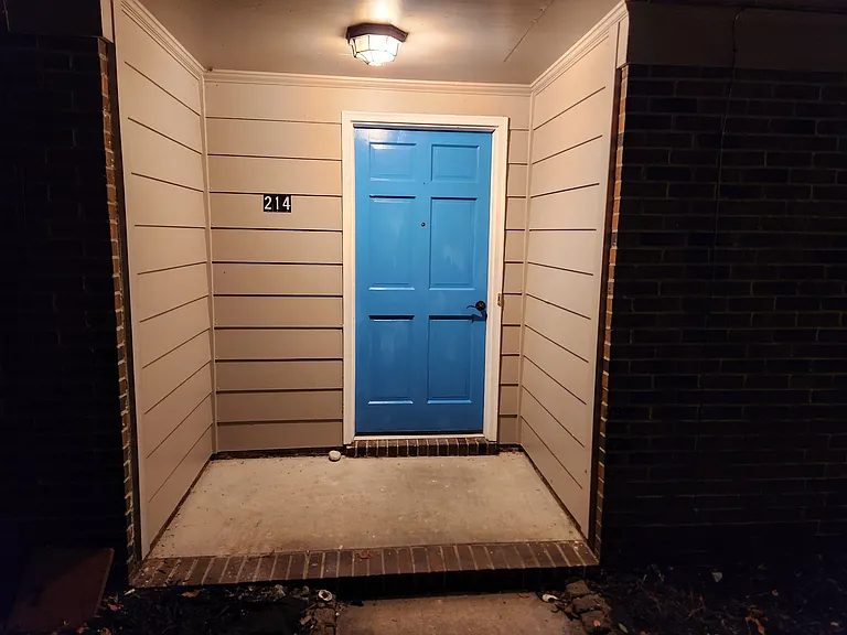 214 Kingston Rd — Photo 15