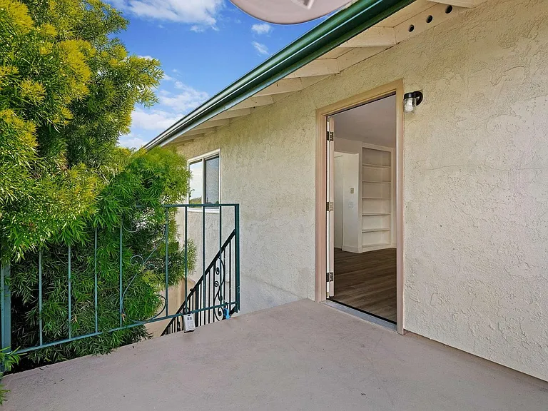 313 Northgate Dr #D — Photo 3