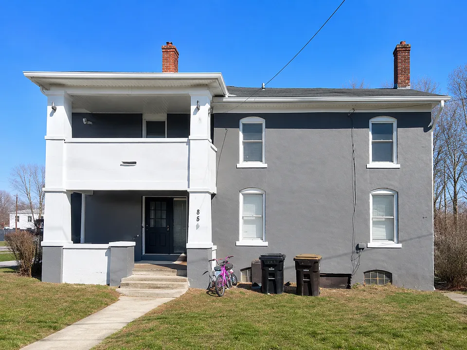 545 1/2 N Walnut Ave