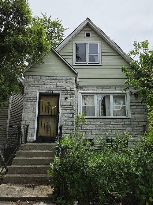 1st image of 2921 E 78th Pl
