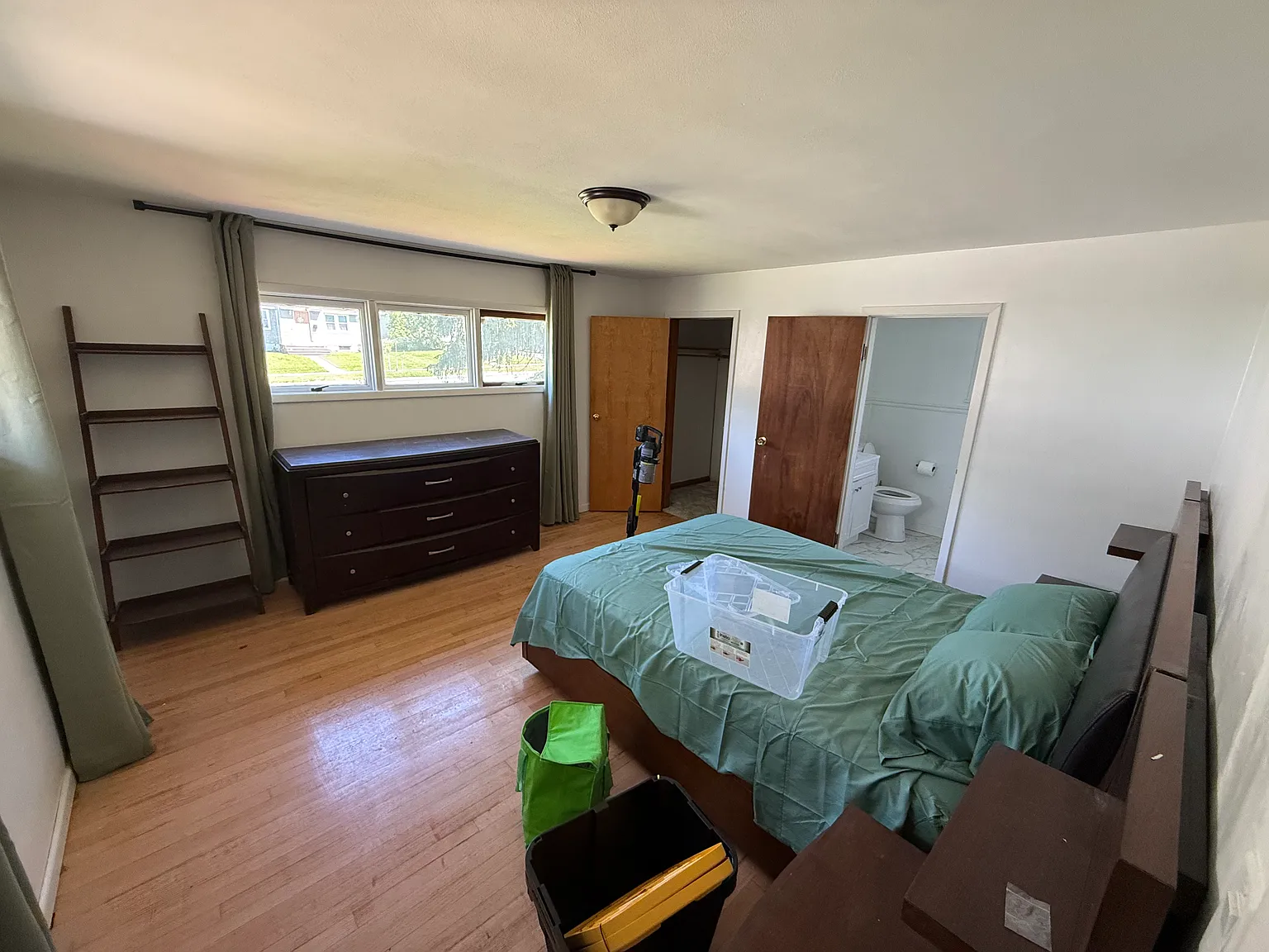 3 bed, 2000 sqft, $2,250 — Photo 4