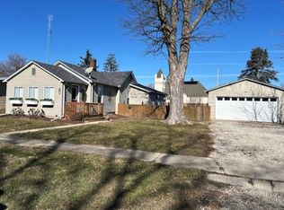 206 E Main St, Granville, IL 61326
