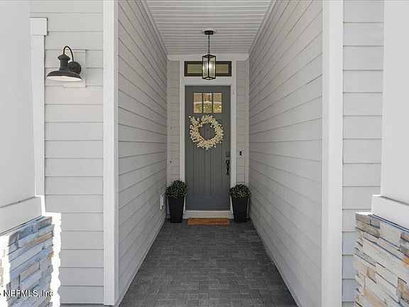 3rd image of 9813 FILAMENT Boulevard