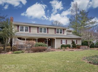 238 Meadowbrook Rd, Wyckoff, NJ 07481