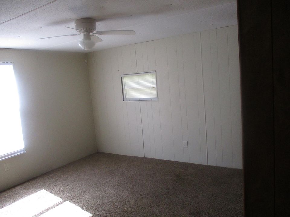 2nd image of 5816 SW Archer Rd #35