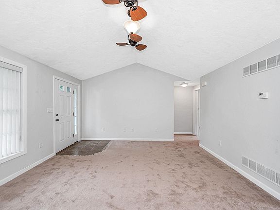 5th image of 39 Westchester Court