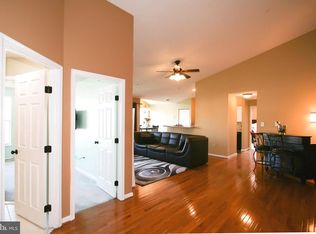 5630 Avonshire Pl APT L, Frederick, MD 21703