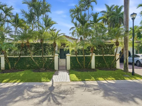 2532 Lake Ave, Miami Beach, FL 33140
