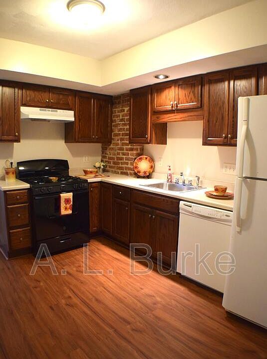 1st image of 28 Carhart Ave APT 3R