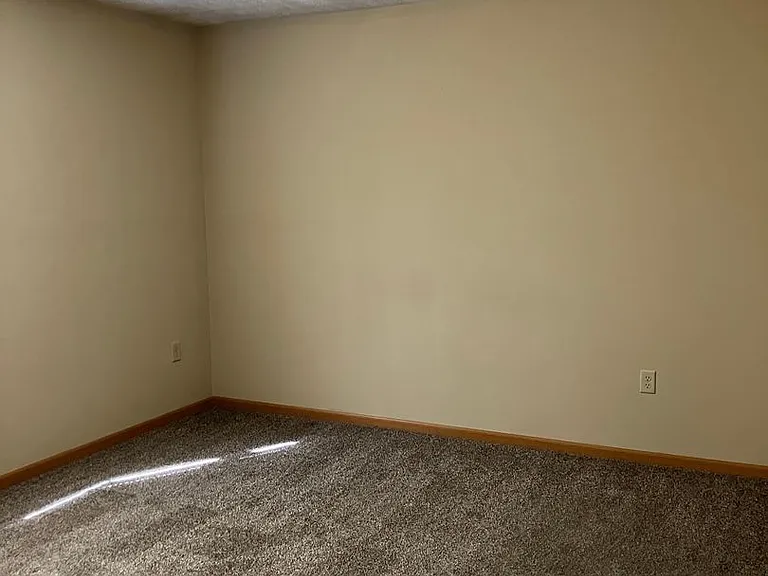 1046 Laurel Tree Ct #B — Photo 13