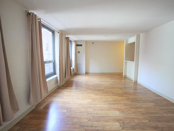 2nd image of 440 N Wabash Ave #74