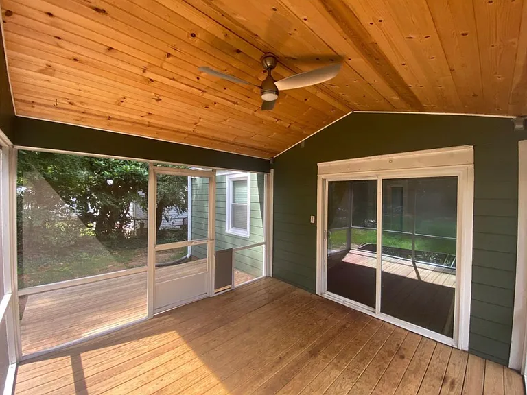 105 Sewanee Ave — Photo 3