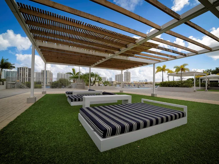 18081 Biscayne Blvd #403 — Photo 16