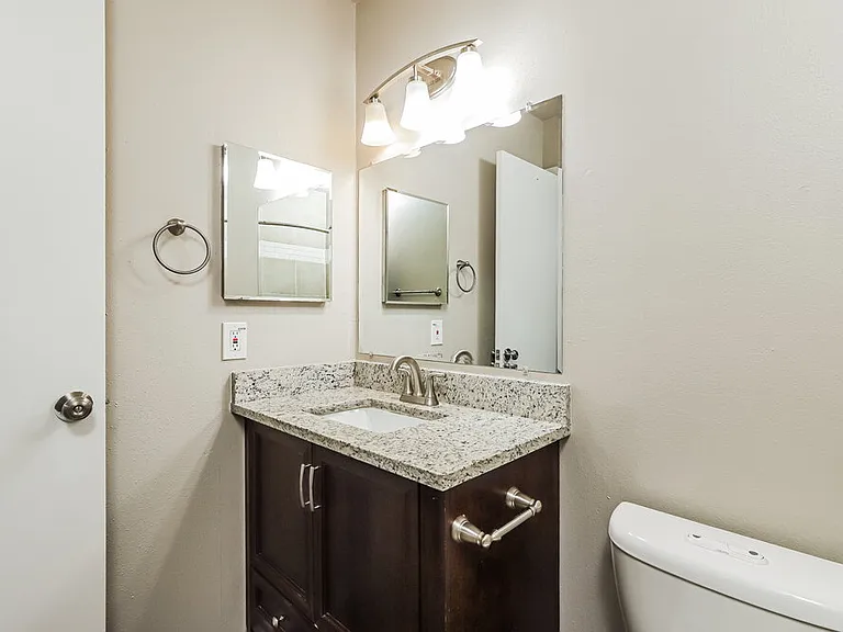 10614 Cherry Laurel — Photo 12