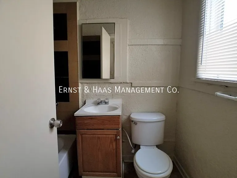847 Cerritos Ave #6 — Photo 8