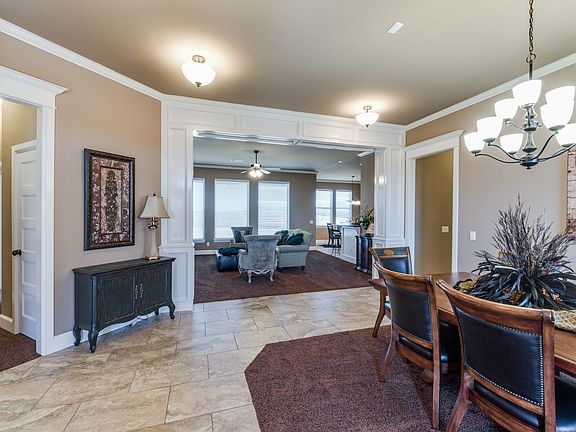 3rd image of 214 Sonora Ln