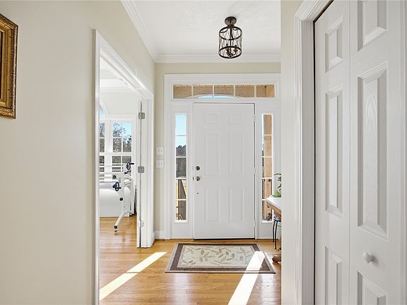 3rd image of 109 Engram Ln