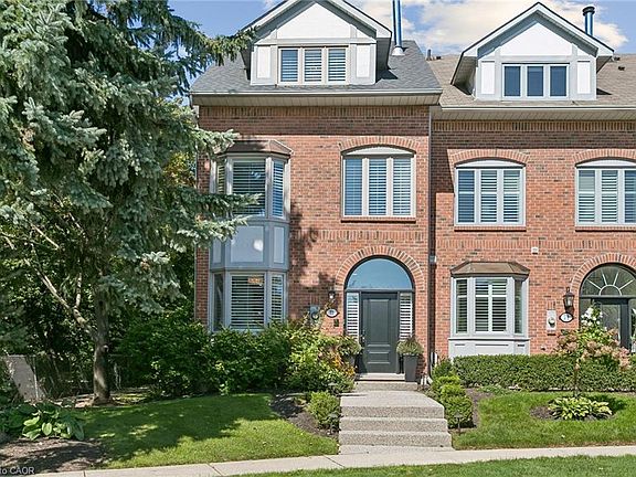 3rd image of 73 Windhaven Pl