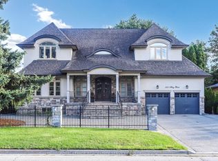 1511 Haig Blvd, Mississauga, ON L5E2N2