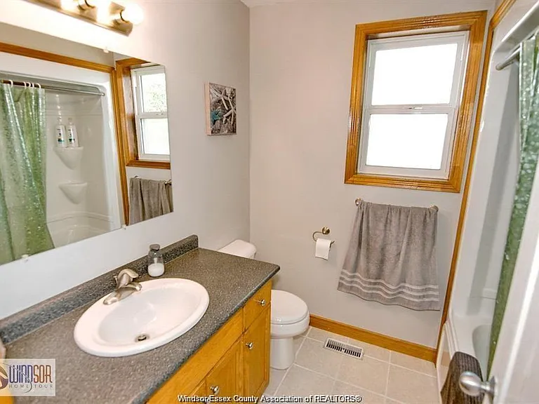 1526 Highnoon Dr — Photo 11