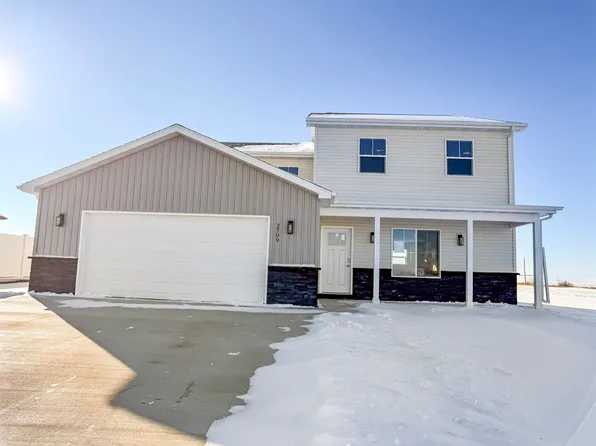 2709 Audubon Loop SW, Minot, ND 58701