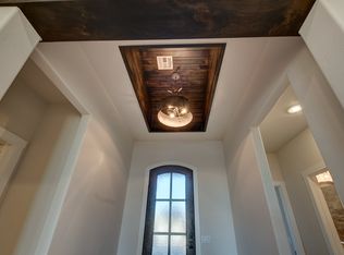 124 Pont Julienn Ct, Edmond, OK 73034