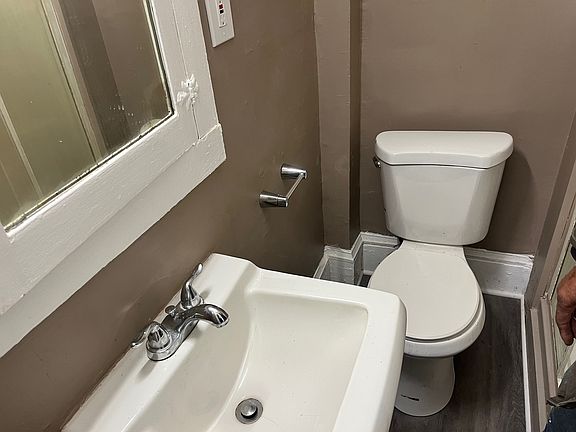 bathroom, no tub/shower only