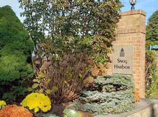 137 Harbor S, Amityville, NY 11701