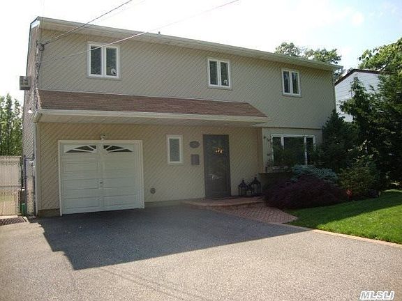 2nd image of 2268 Brevoort Pl