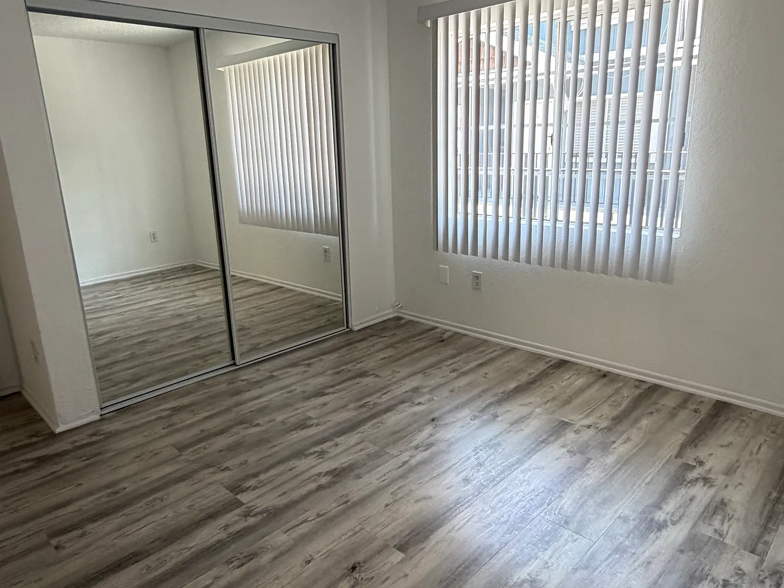 2 bed, 750 sqft, $2,495 — Photo 4