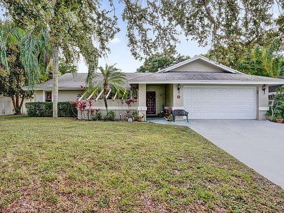 5th image of 194 Parkwood Drive