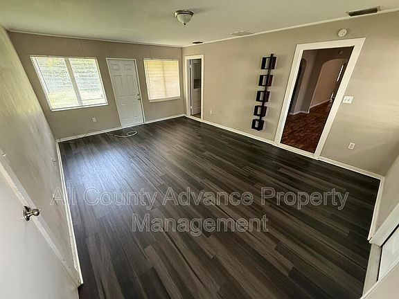 2nd image of 1564 Tilley Ave