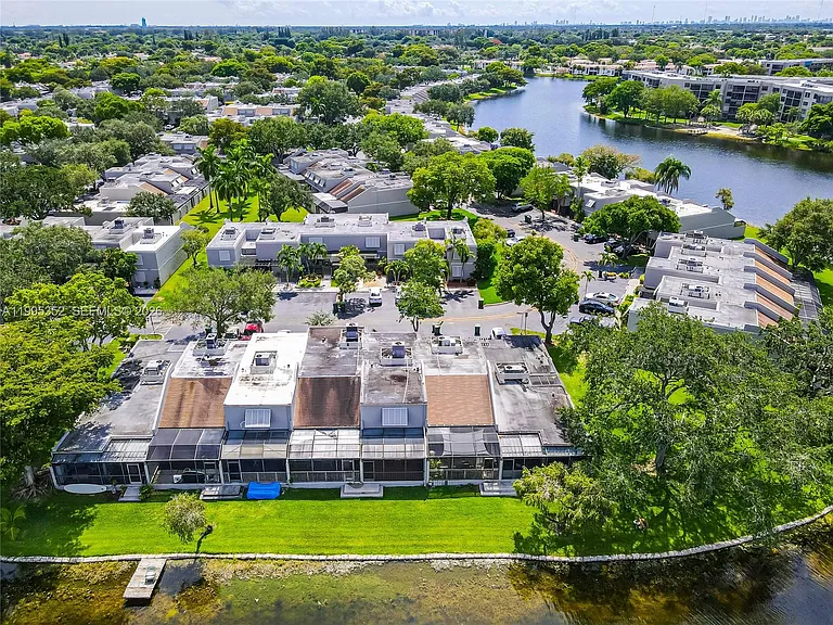 1424 NW 113th Way — Photo 38
