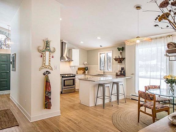 3rd image of 4443 Watervale Rd